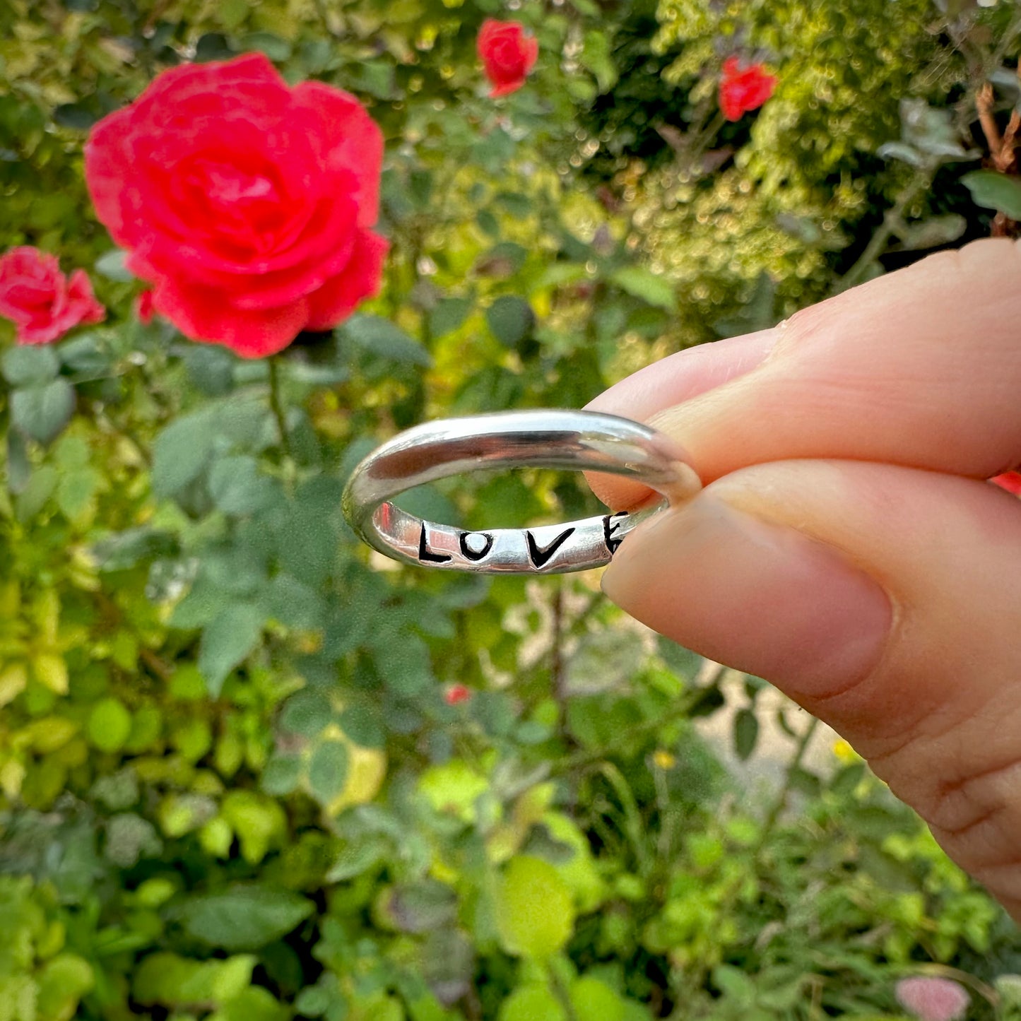 LOVE RING