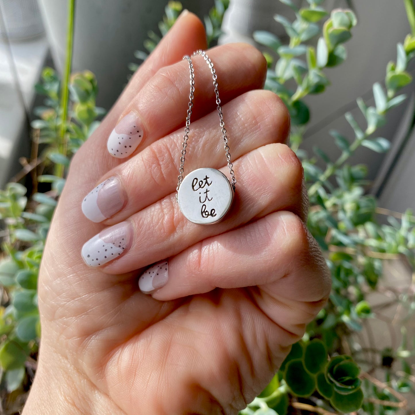 Let it be silver circle pendant 